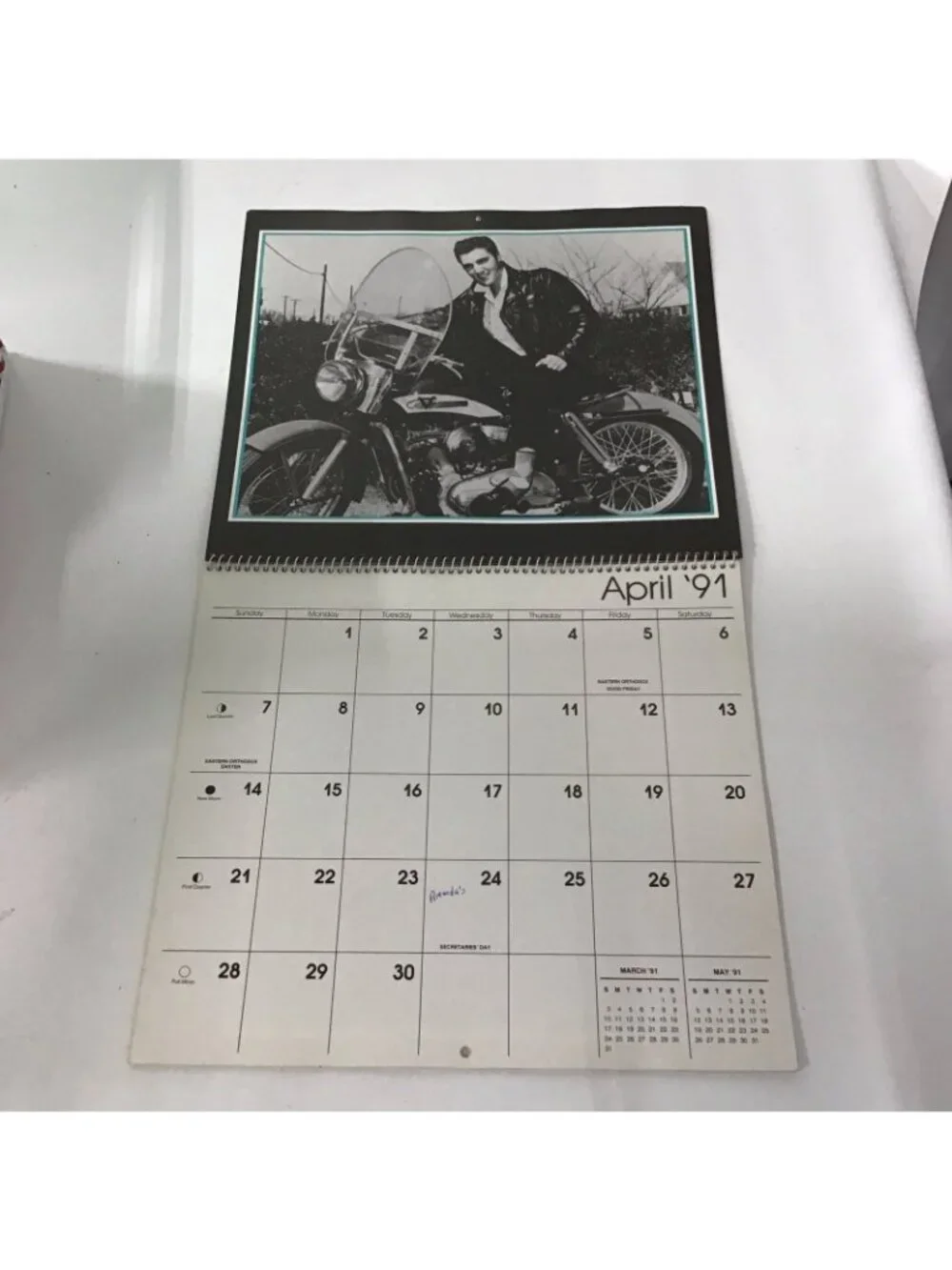 Vintage 1991 Cleo Elvis Presley Calendar